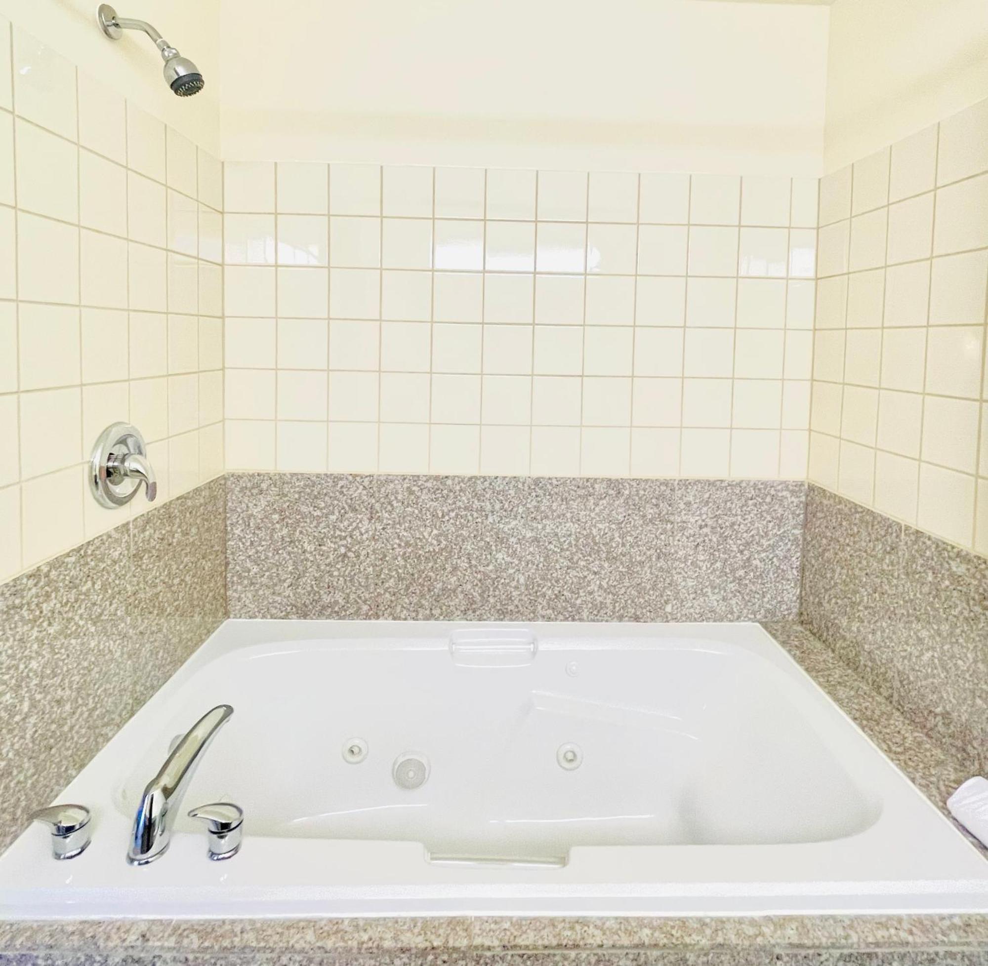 Days Inn By Wyndham Grande Prairie Zewnętrze zdjęcie